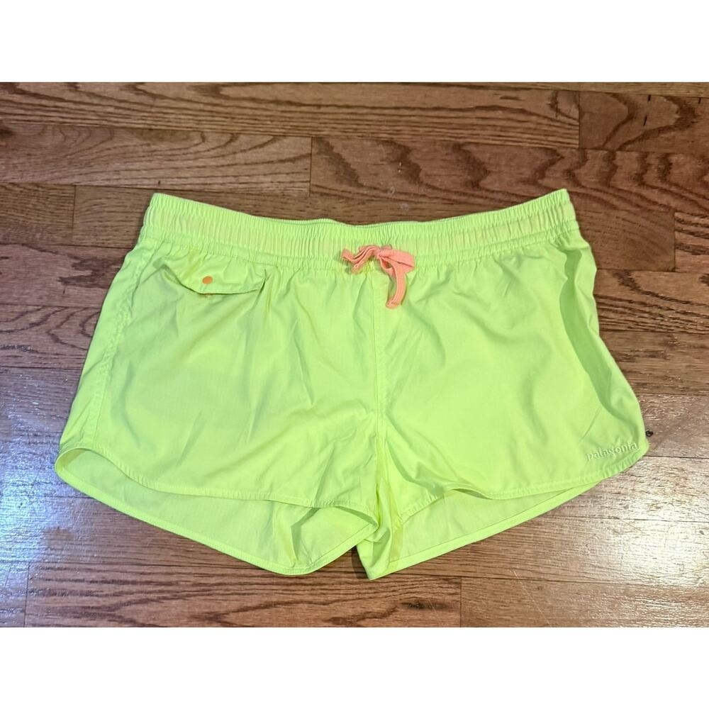 Patagonia Women’s Athletic Running Shorts Lime Green Elastic Waist Size 8